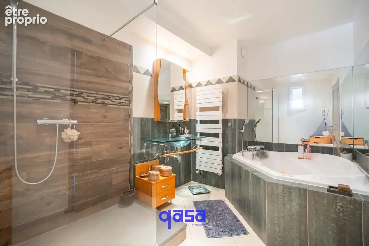 Grand T3 Endoume / Saint-Victor 84m2 - photo 10