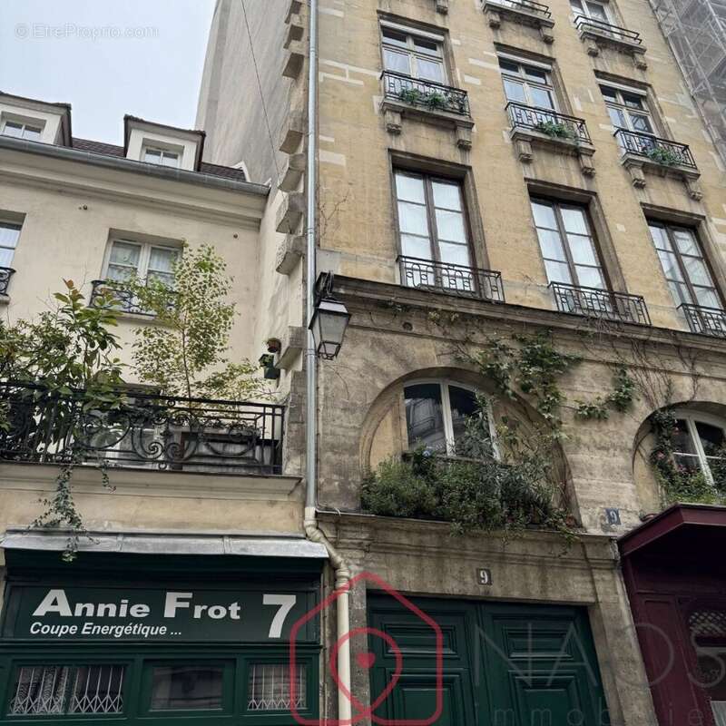Droit au bail -concept store / cabinet / barbier  local atypique  paris - photo 2