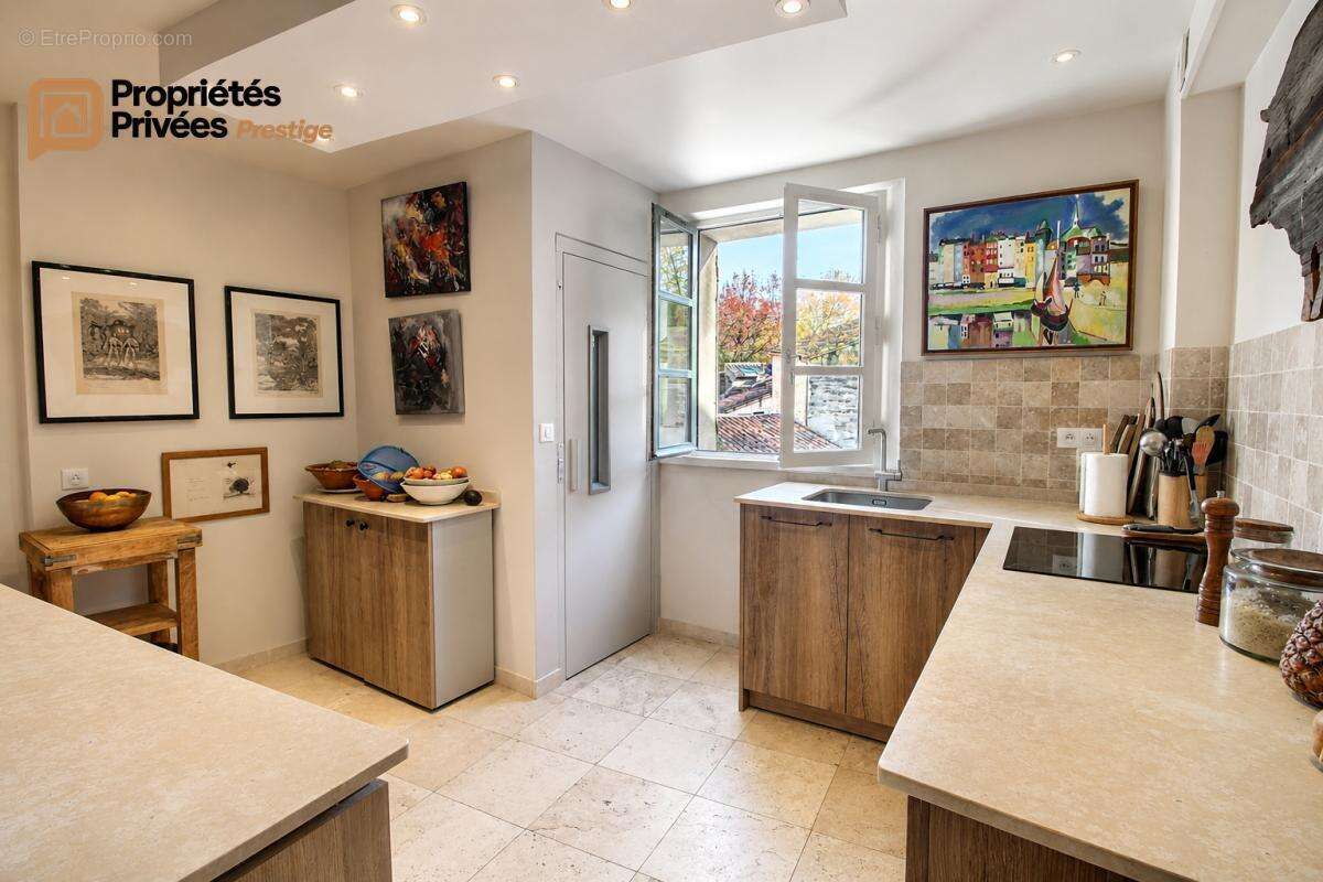 Appartement à UZES