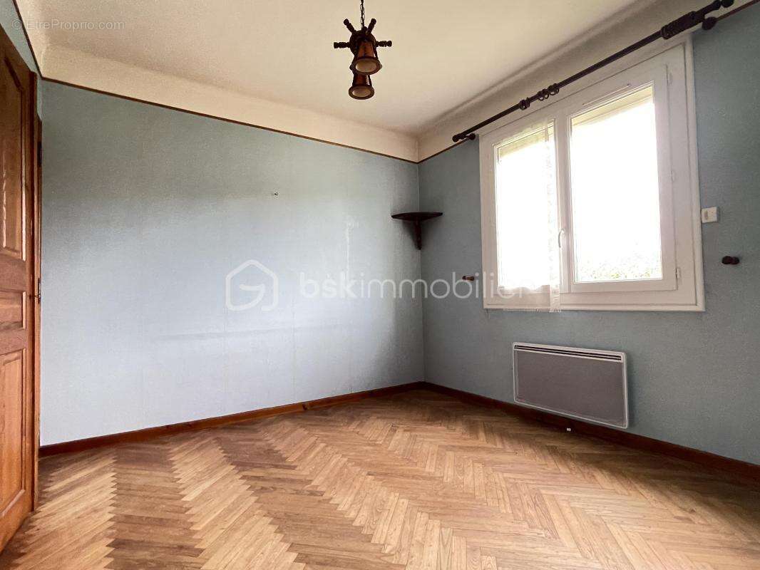 Maison à BAGNOLS-SUR-CEZE