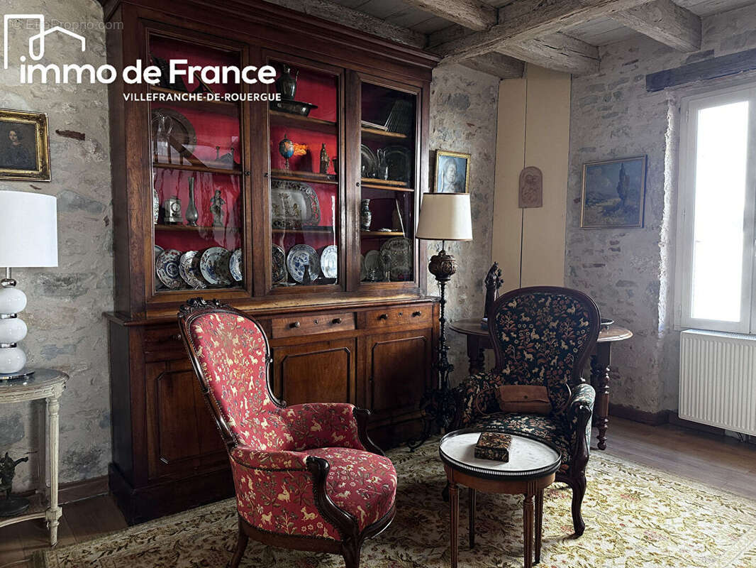 Charmante maison de ville avec terrasse, Villefranche De Rouergue, 129 m², 4 pièce(s) 121 m2 - photo 12