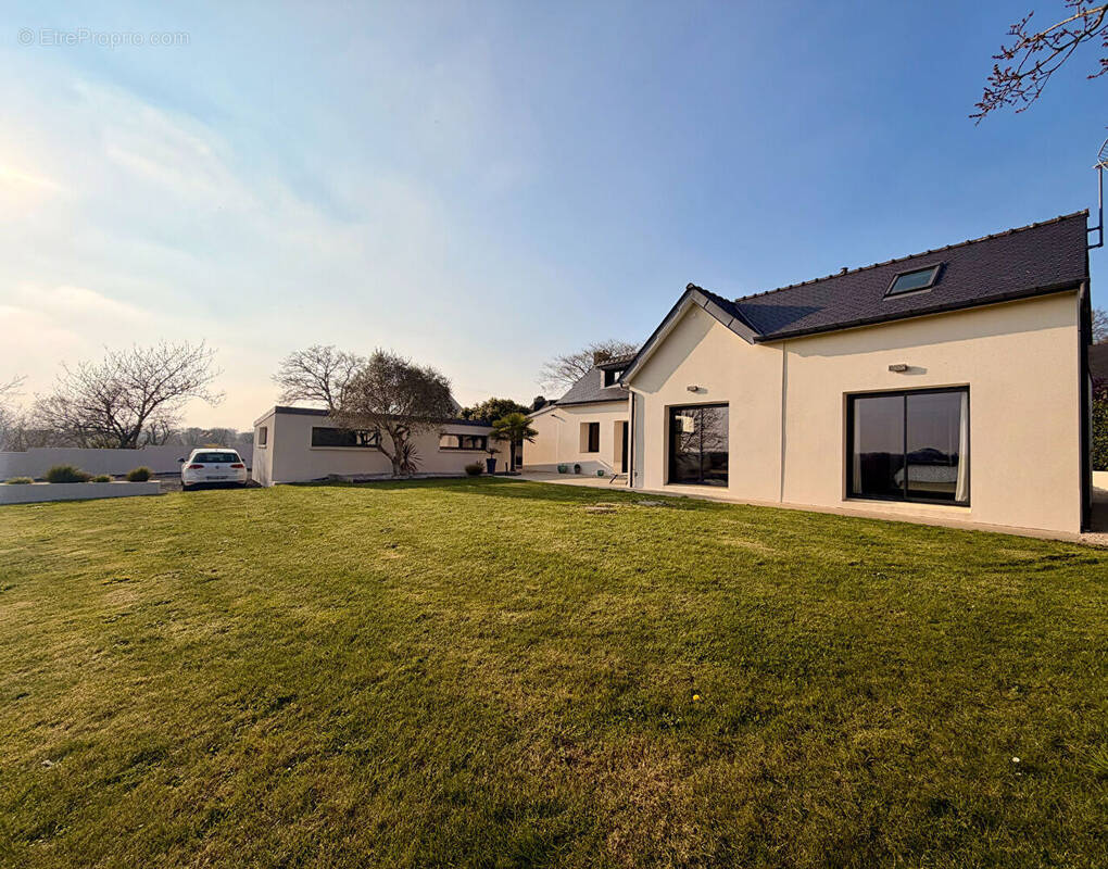 Maison à QUIMPERLE