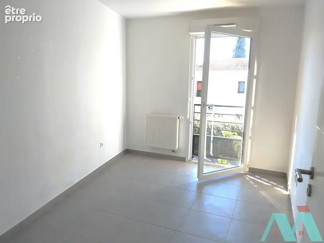 A vendre : Lumineux T3 avec terrasse et double stationnement à VIDAUBAN - photo 9
