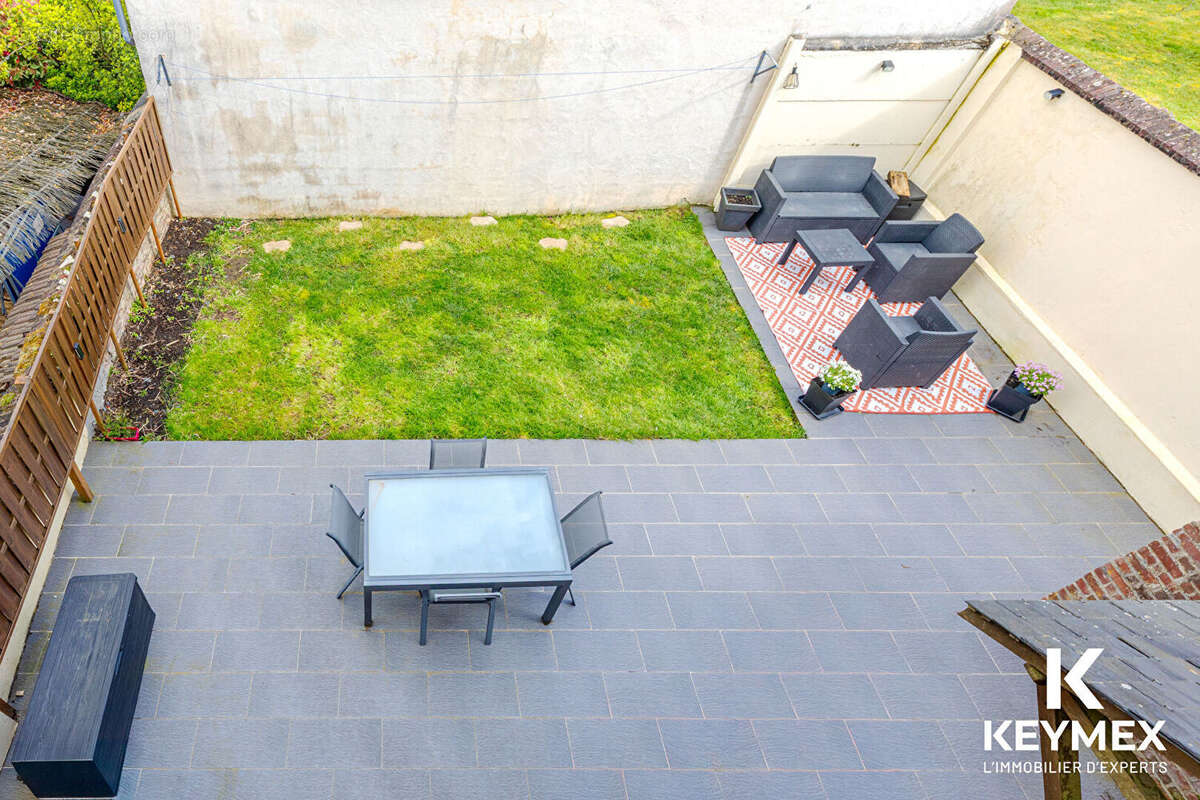 Maison à SAINTE-GENEVIEVE