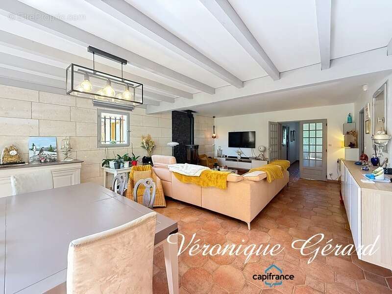Maison Plain-Pied de 173 M² 6 chambres sur plus de 3000 m² de terrain - photo 9