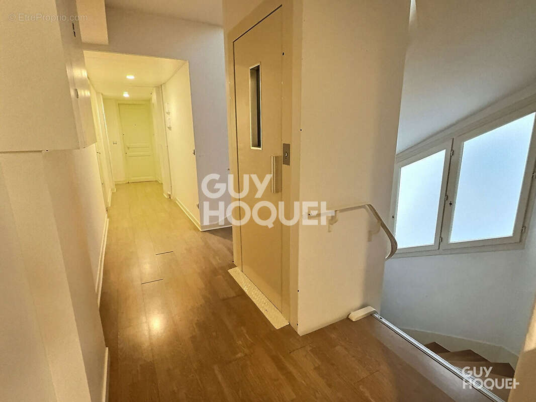 Appartement à PARIS-12E