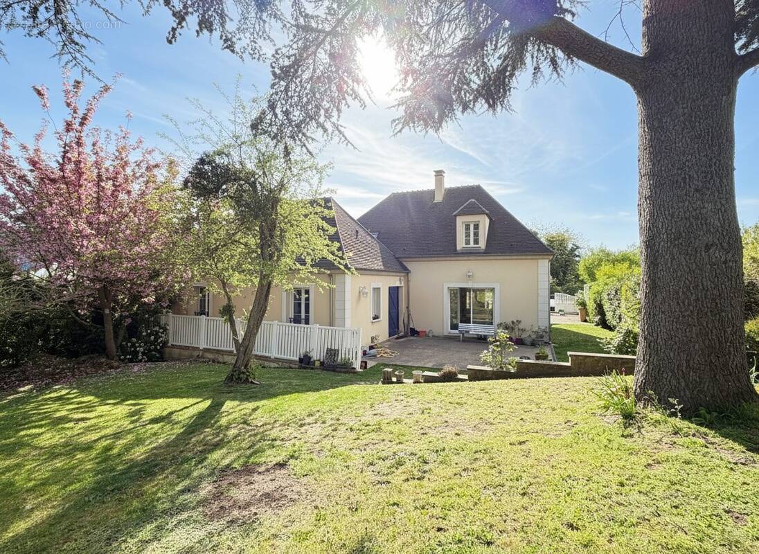 Maison à MONTLIGNON