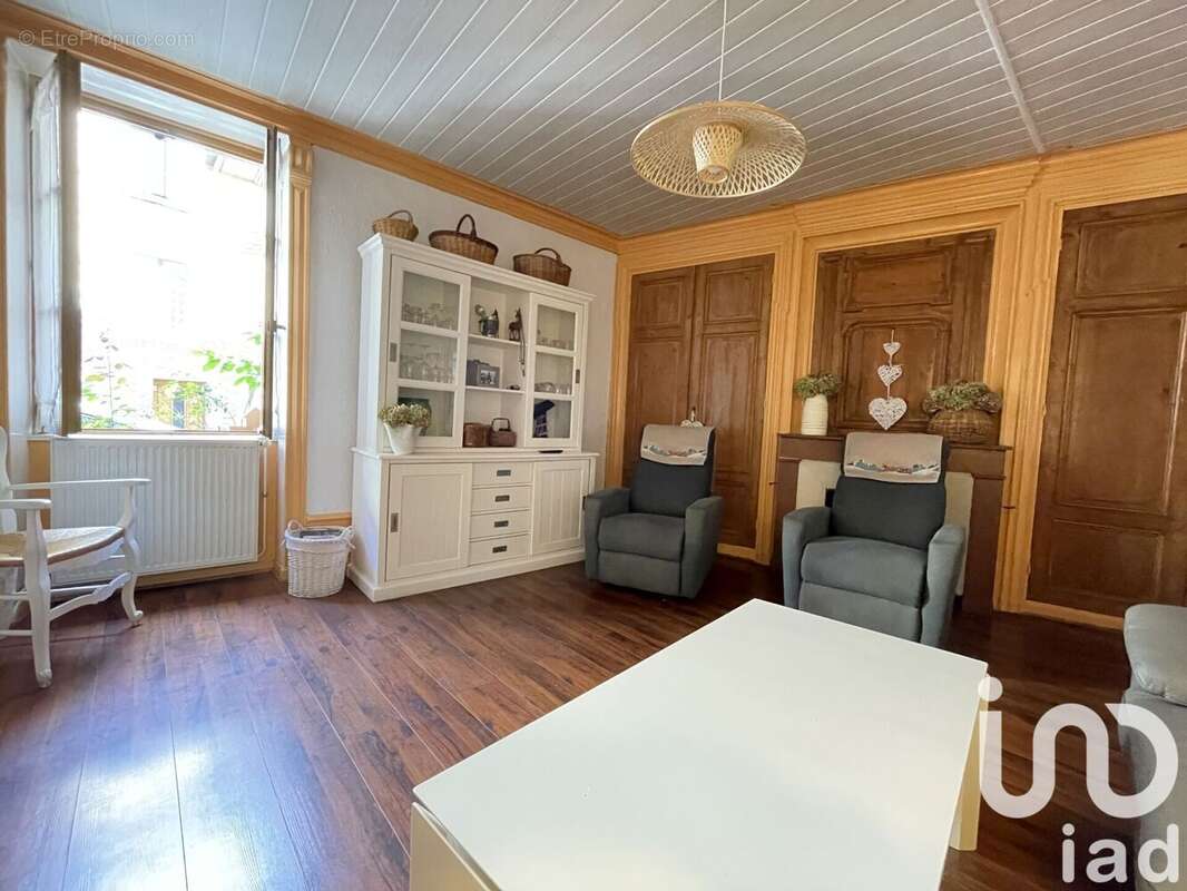 Photo 3 - Maison à JUJURIEUX