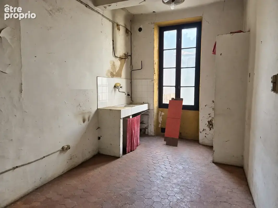 Carcès   Immeuble à rénover, potentiel de 4 appartements et 2 grands garages - photo 4