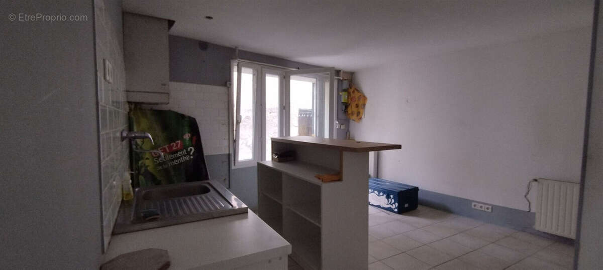 Maison à PORT-SAINTE-MARIE