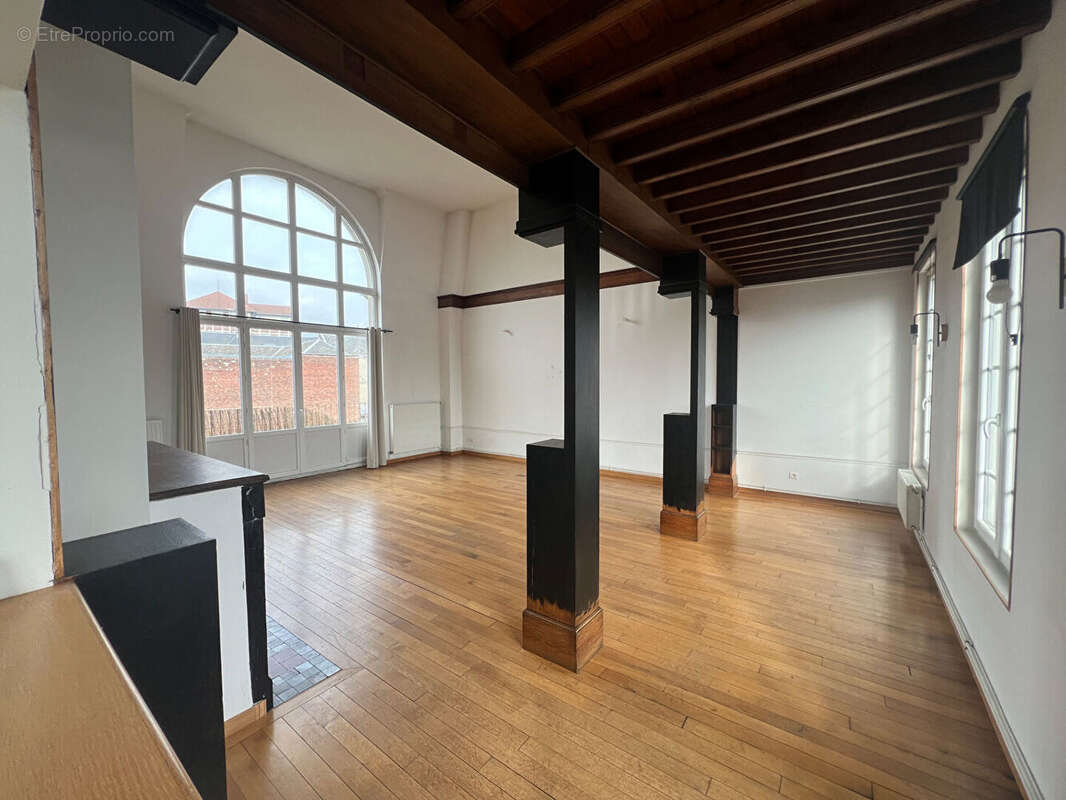 Appartement Saint Quentin 5 pièce(s) 153.10 m2 - photo 2