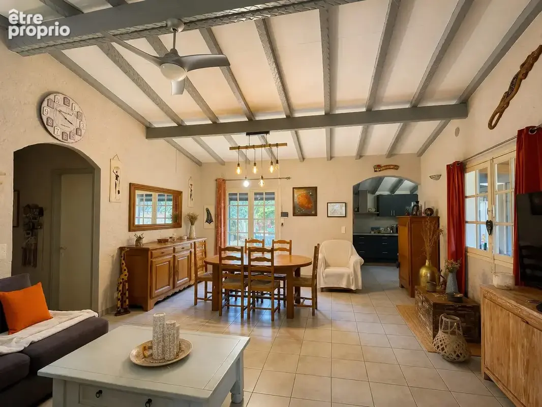 Maison 346 m² à Saint-Paul  - photo 4