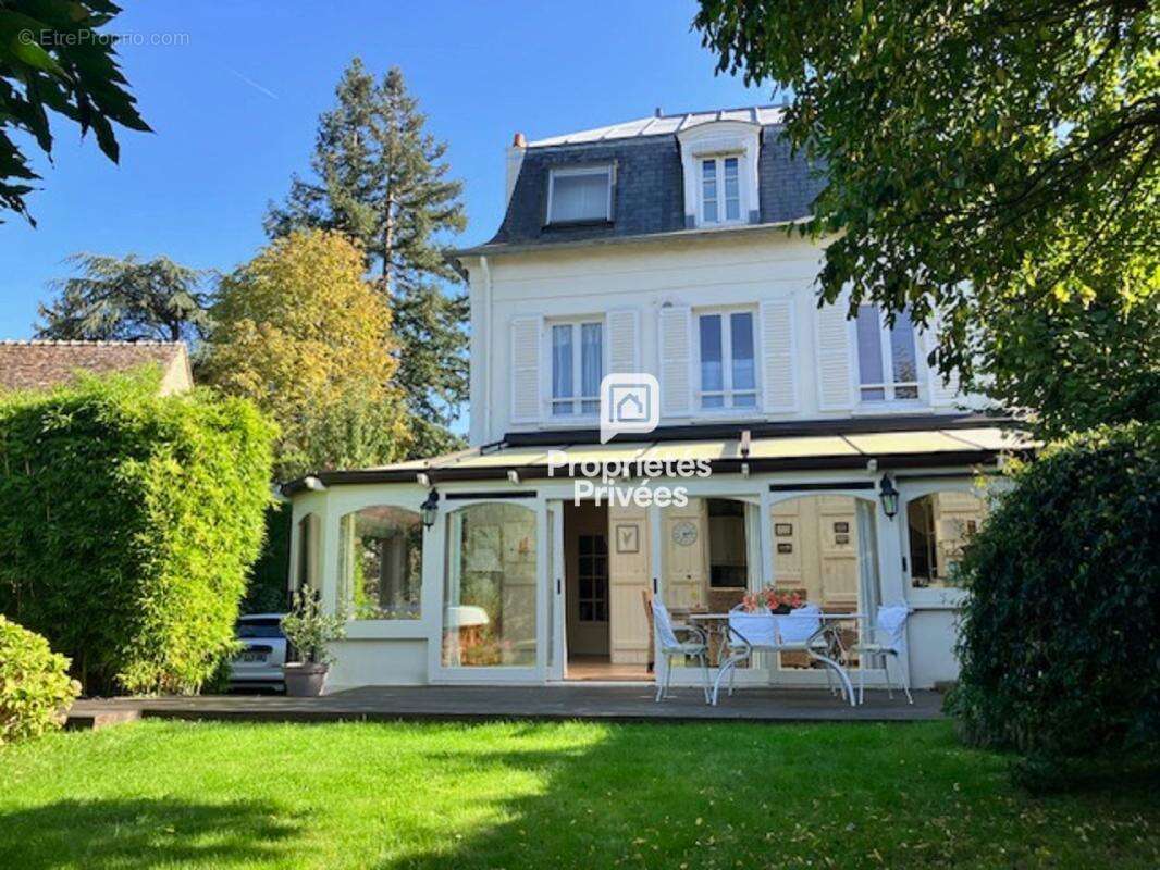 Maison à MONTFORT-L'AMAURY