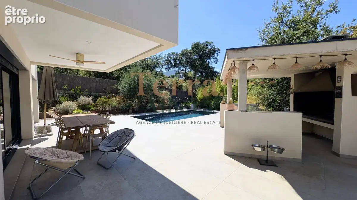 Villa contemporaine récente avec piscine, grand terrain, au calme et sans vis à vis - photo 4