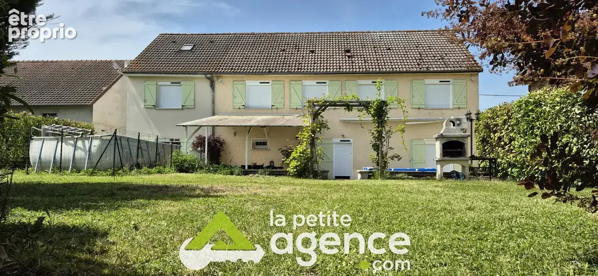 Maison à DOMERAT