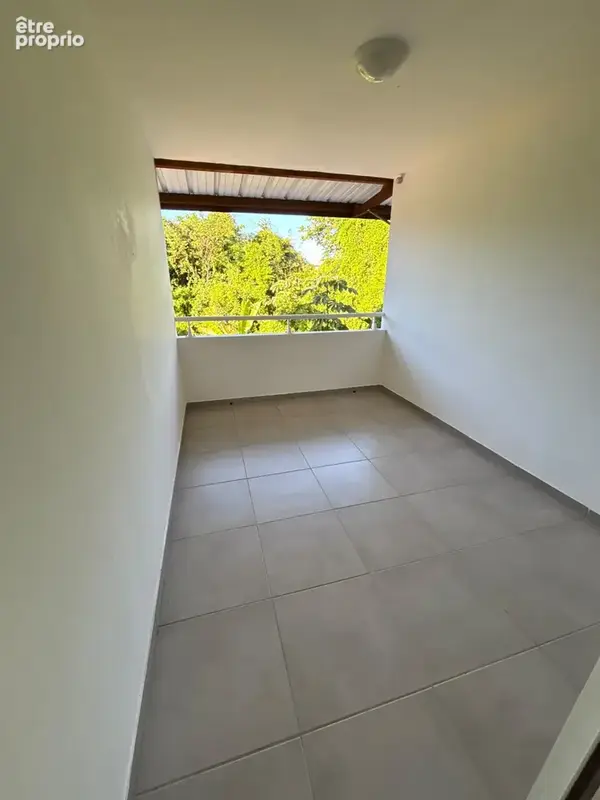 Appt t3 residence avec piscine  cayenne - photo 6