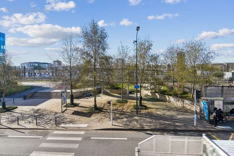 37000 – tours – appartement t4 – lumineux – balcon – cave – à 10 minutes à pied de la gare - photo 3