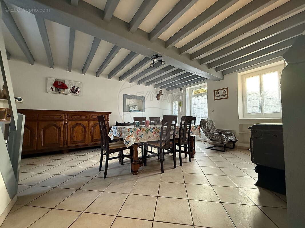 Maison à BILLY-CHEVANNES