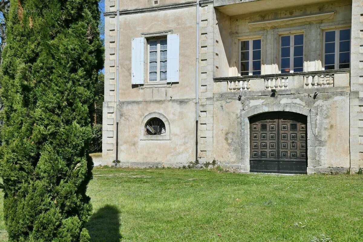 Appartement à UZES