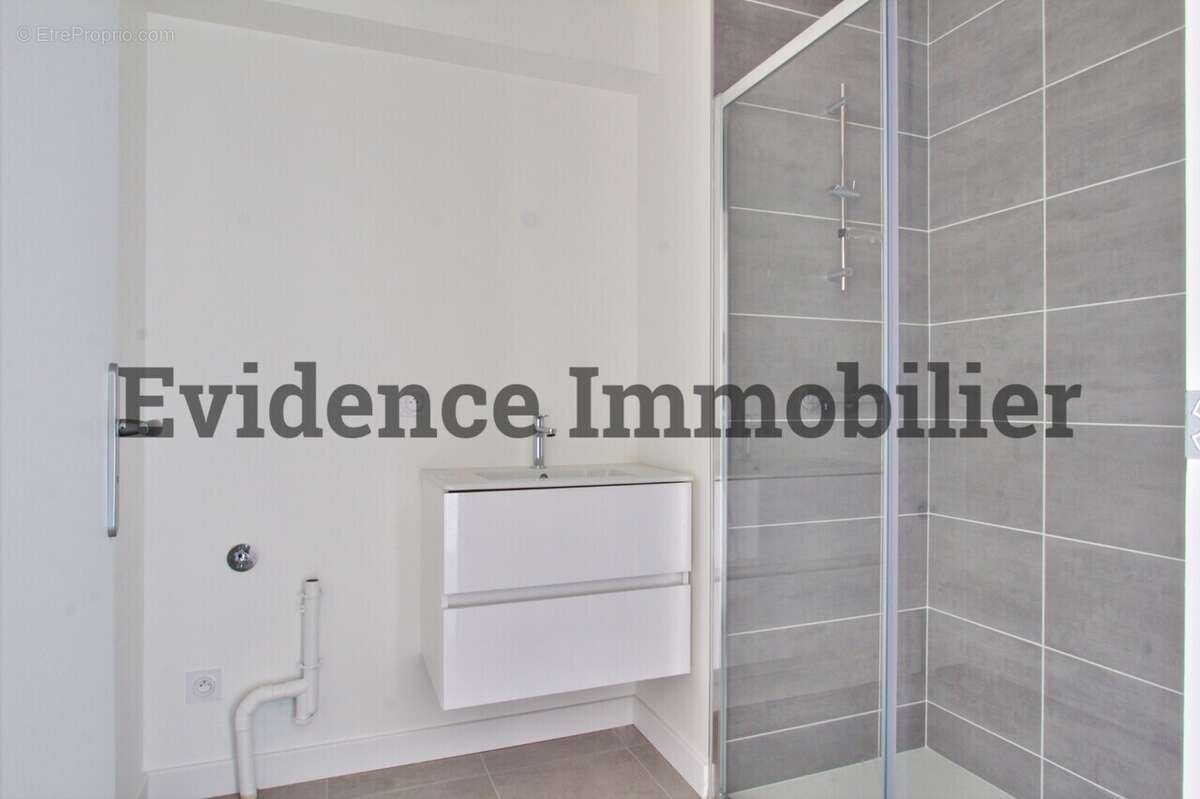 Appartement à GILLY-SUR-ISERE