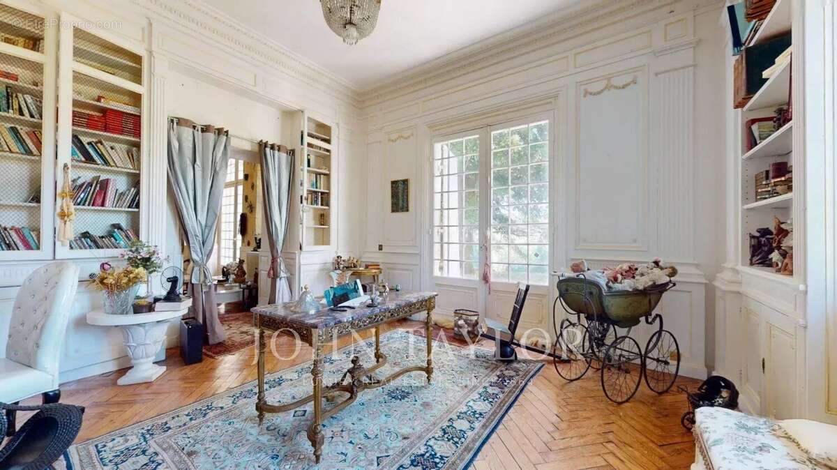 Chateau - 23 hectares - 30 minutes de Bordeaux - photo 8