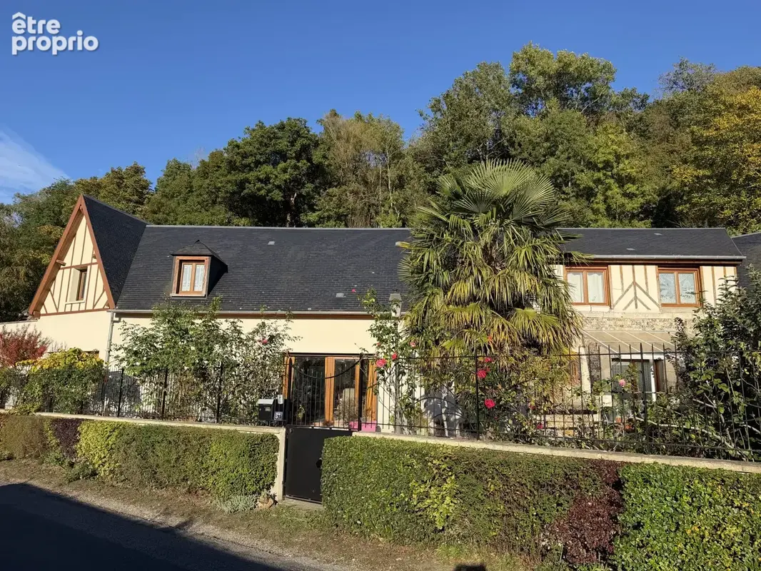 Maison 6 pièces 223 m² à vendre à Beaumont-Le-Roger (27170) - photo 1