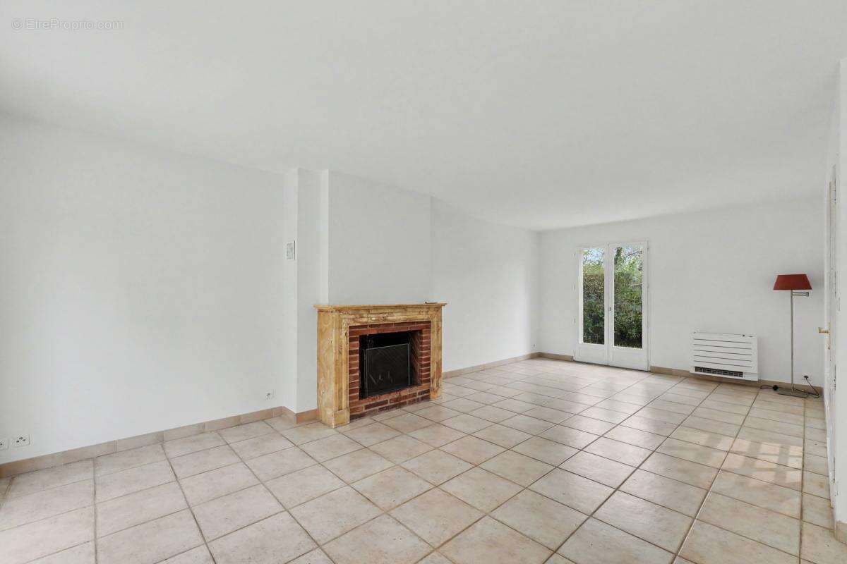 Maison T6 144m² Saint-Orens - Jardin 700m² au calme - photo 3