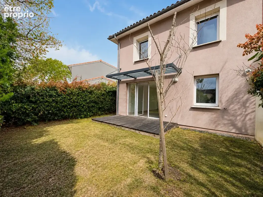 Maison à MONDONVILLE