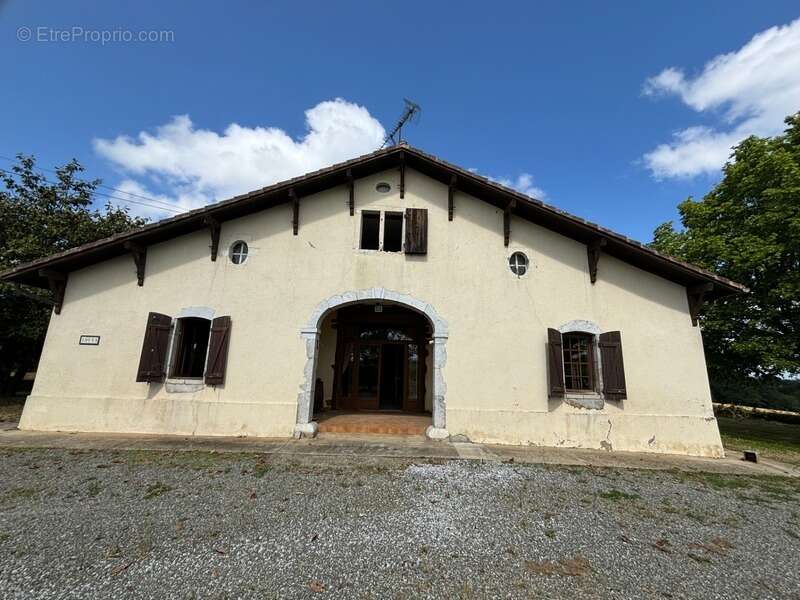 Maison traditionnelle 6 pièces à Tilh - photo 12