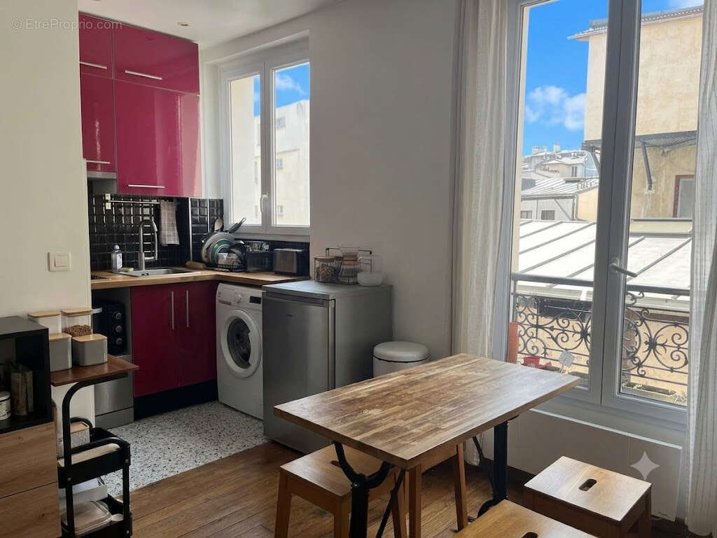 Appartement à PARIS-11E