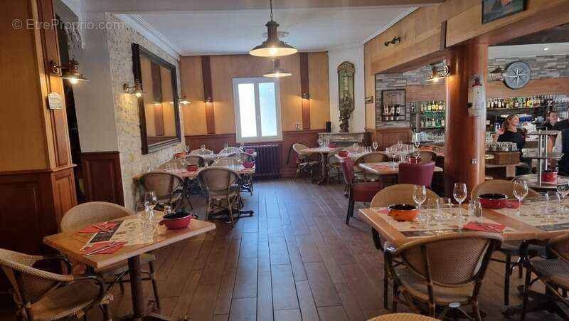 Commerce à SAINT-PIERRE-D&#039;OLERON