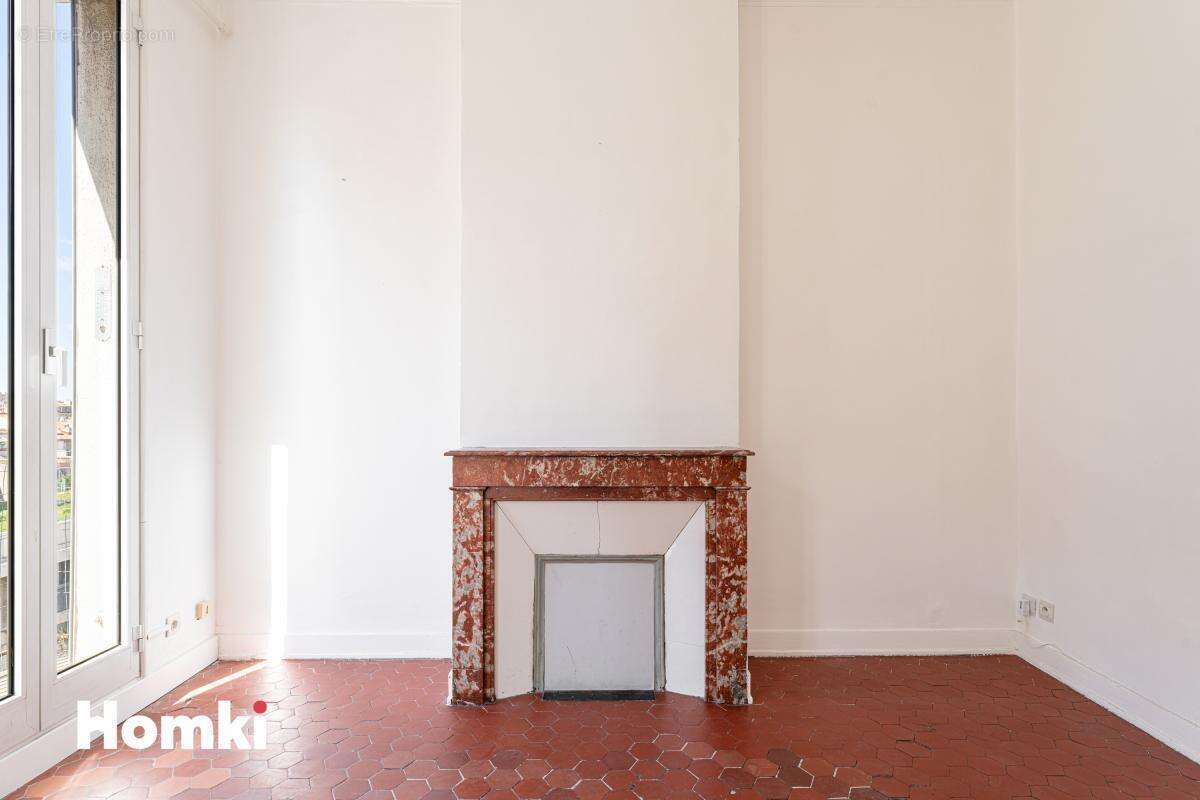 Appartement à MARSEILLE-6E