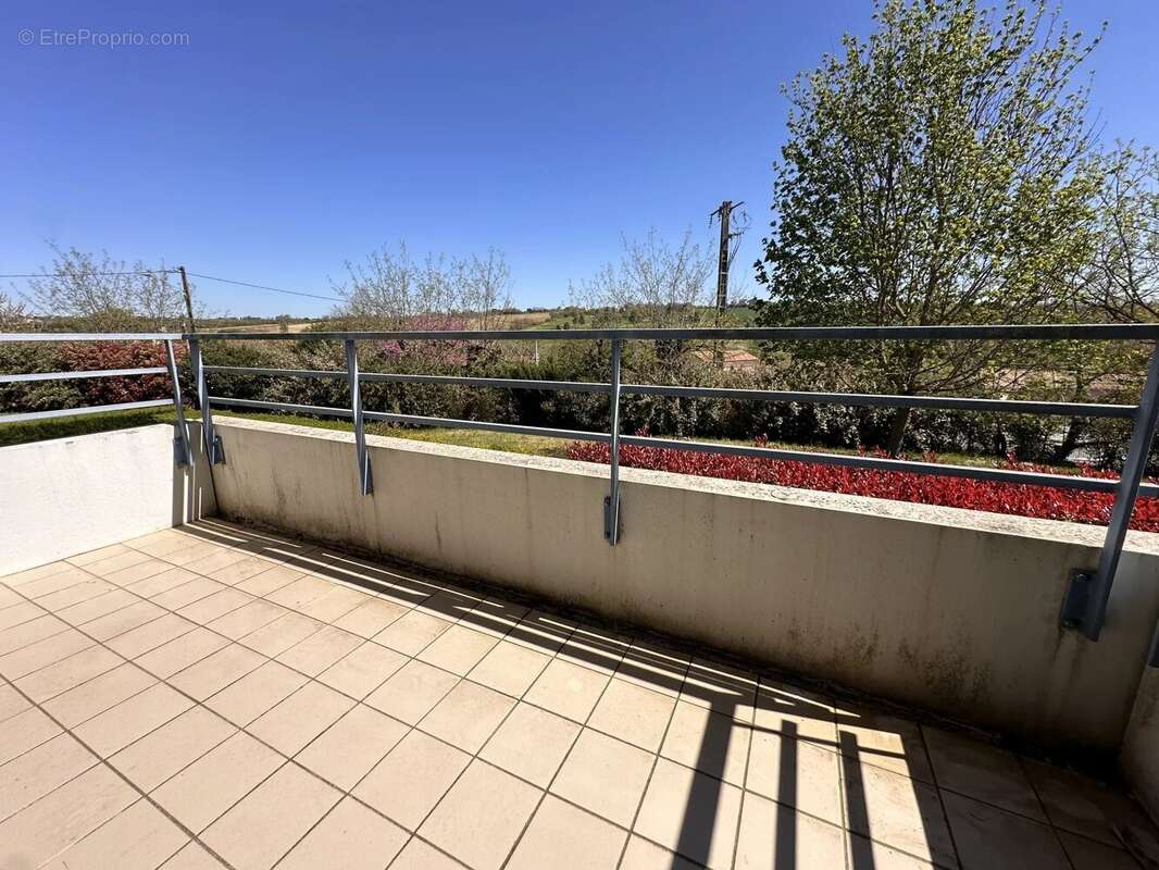 Appartement à MONTRABE