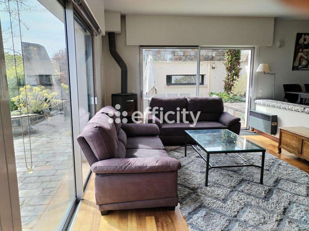 Maison à MAGNY-LES-HAMEAUX