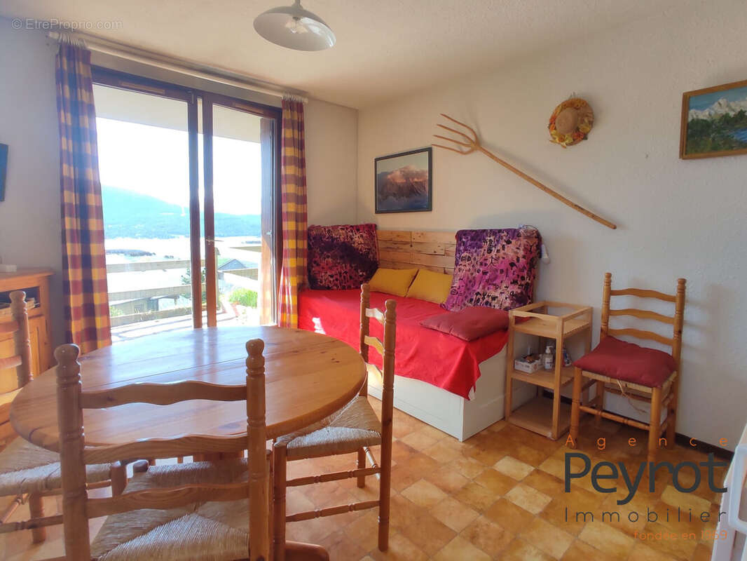Appartement à LES ANGLES