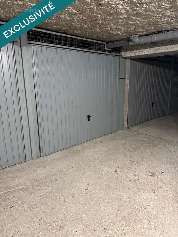 Photo 2 - Parking à ANDRESY