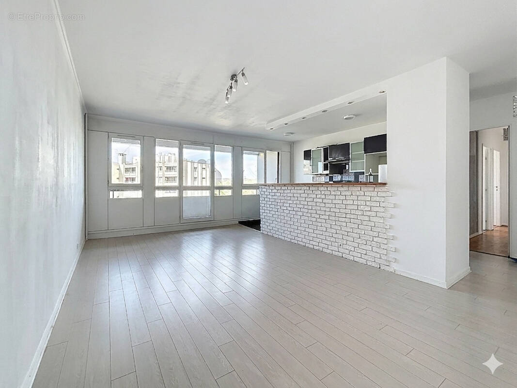 Appartement à SARTROUVILLE