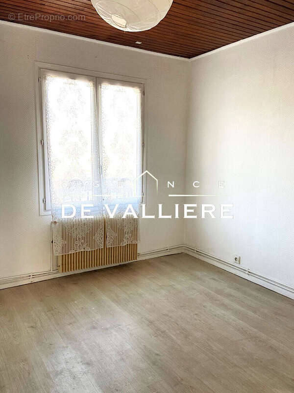 Maison à LA COURNEUVE