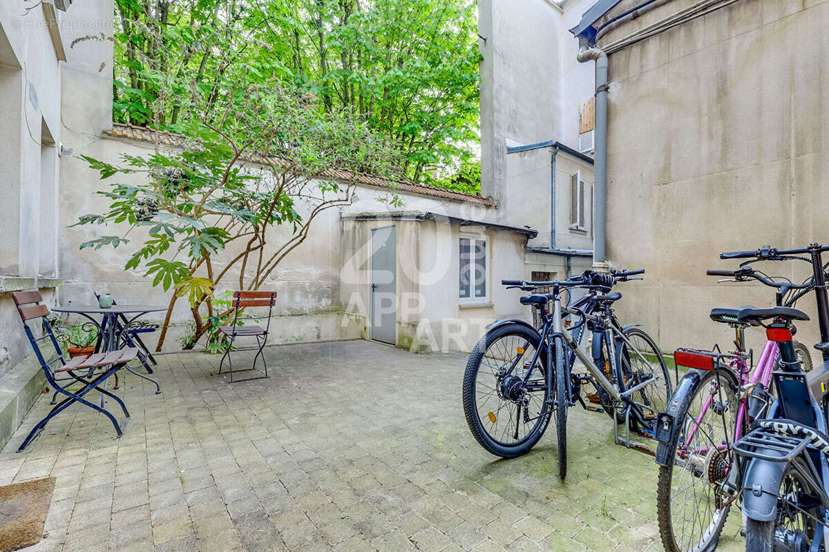 Appartement à PARIS-20E