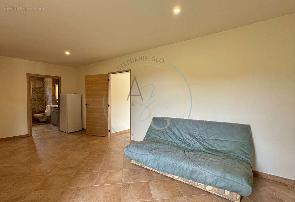 Maison à LA MOLE