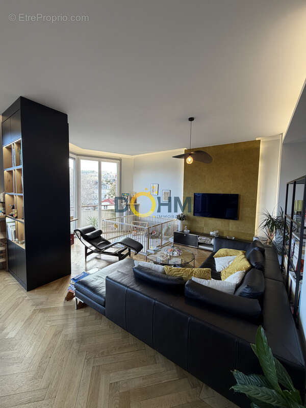 Appartement à SAINT-ETIENNE