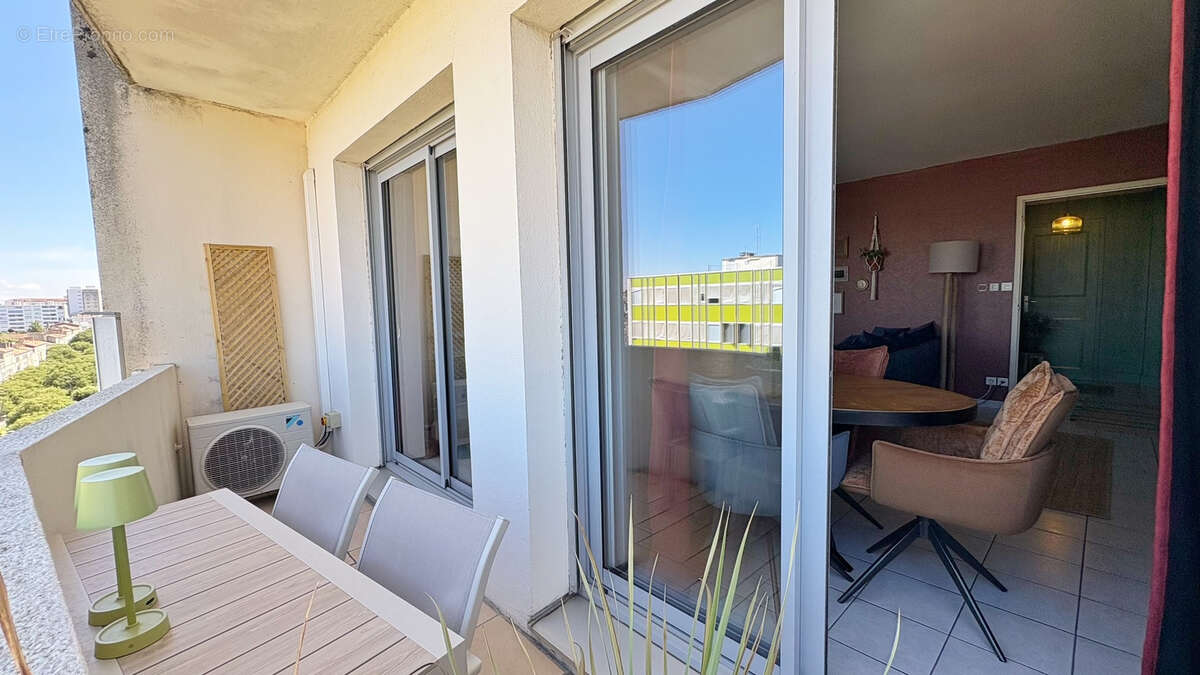 EXCLUSIVITE - Appartement T3 avec balcons et stationnement - photo 9