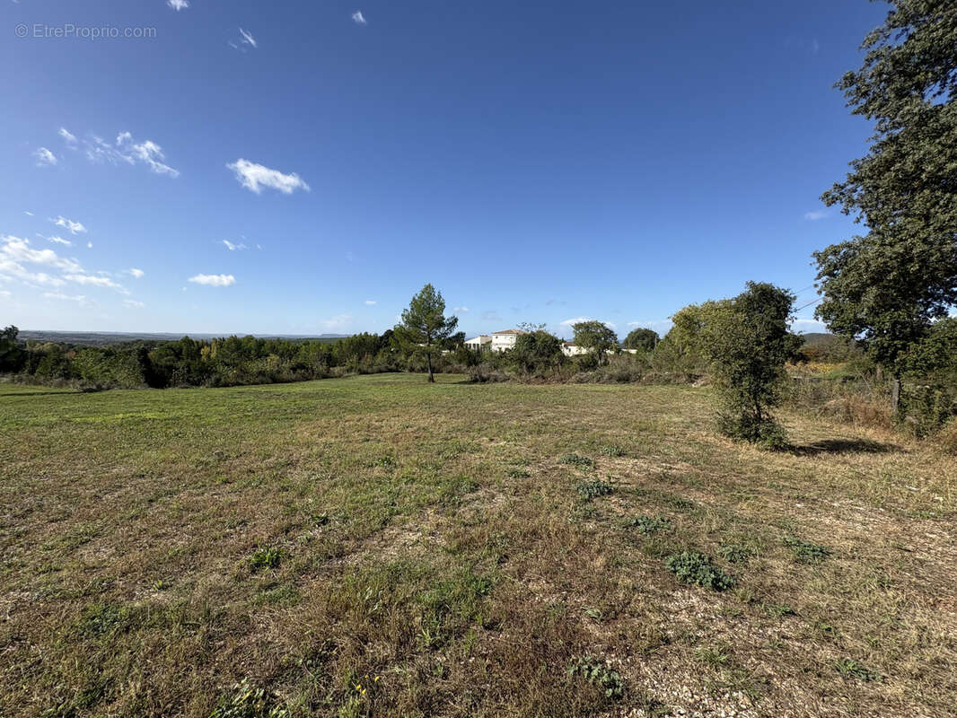 Terrain à NIMES