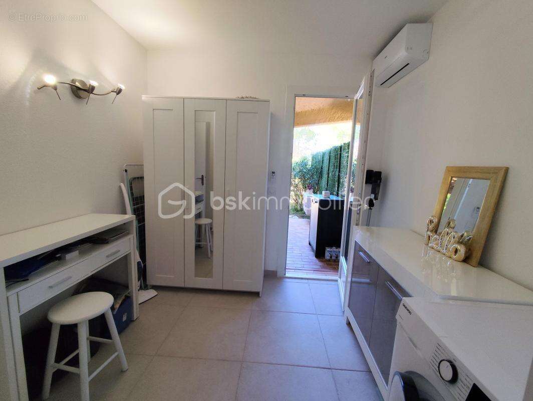 Appartement à LORGUES