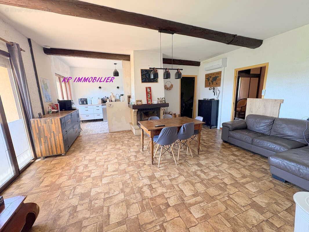 Maison à MONTADY