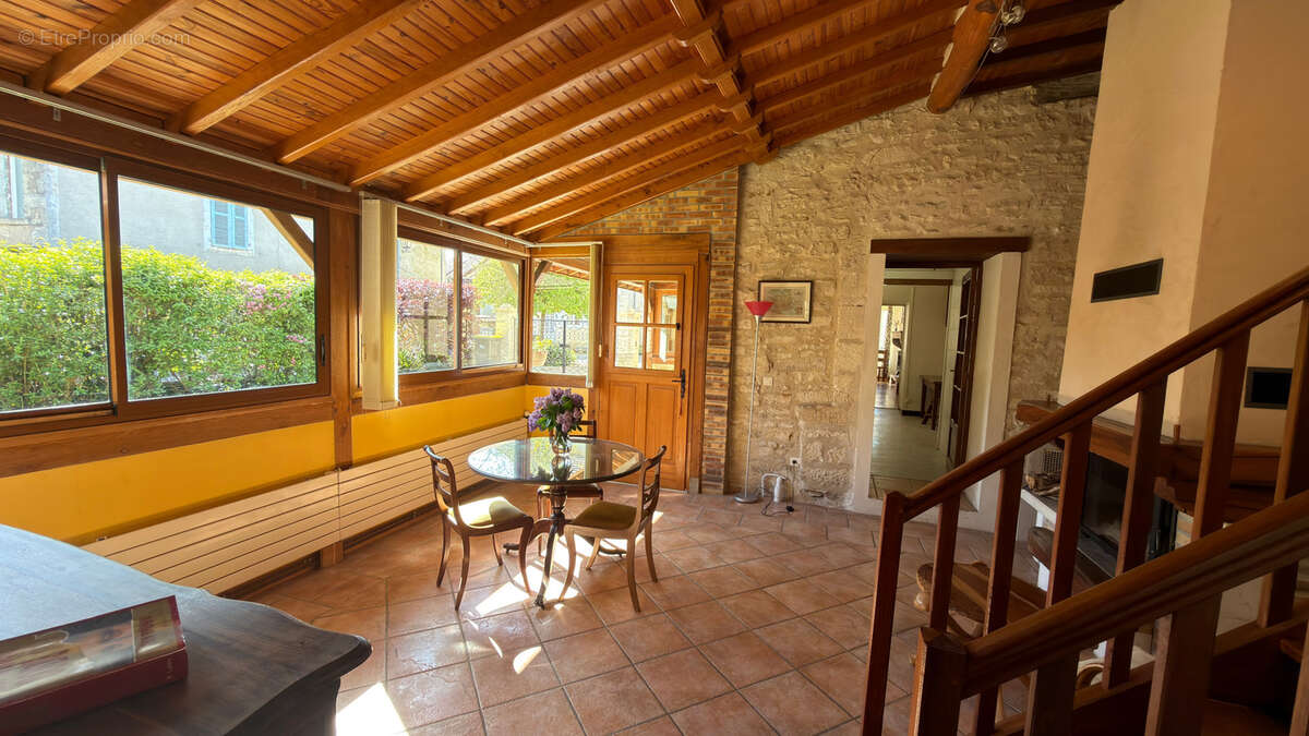 Maison à PRECY-LE-SEC