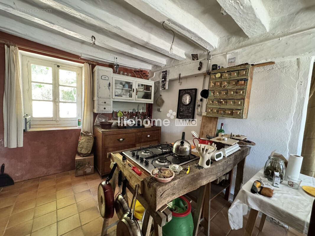 Maison 56 m² à Heugnes  - photo 6