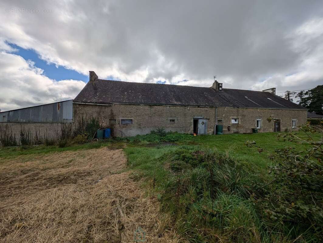 Maison à LOCMINE
