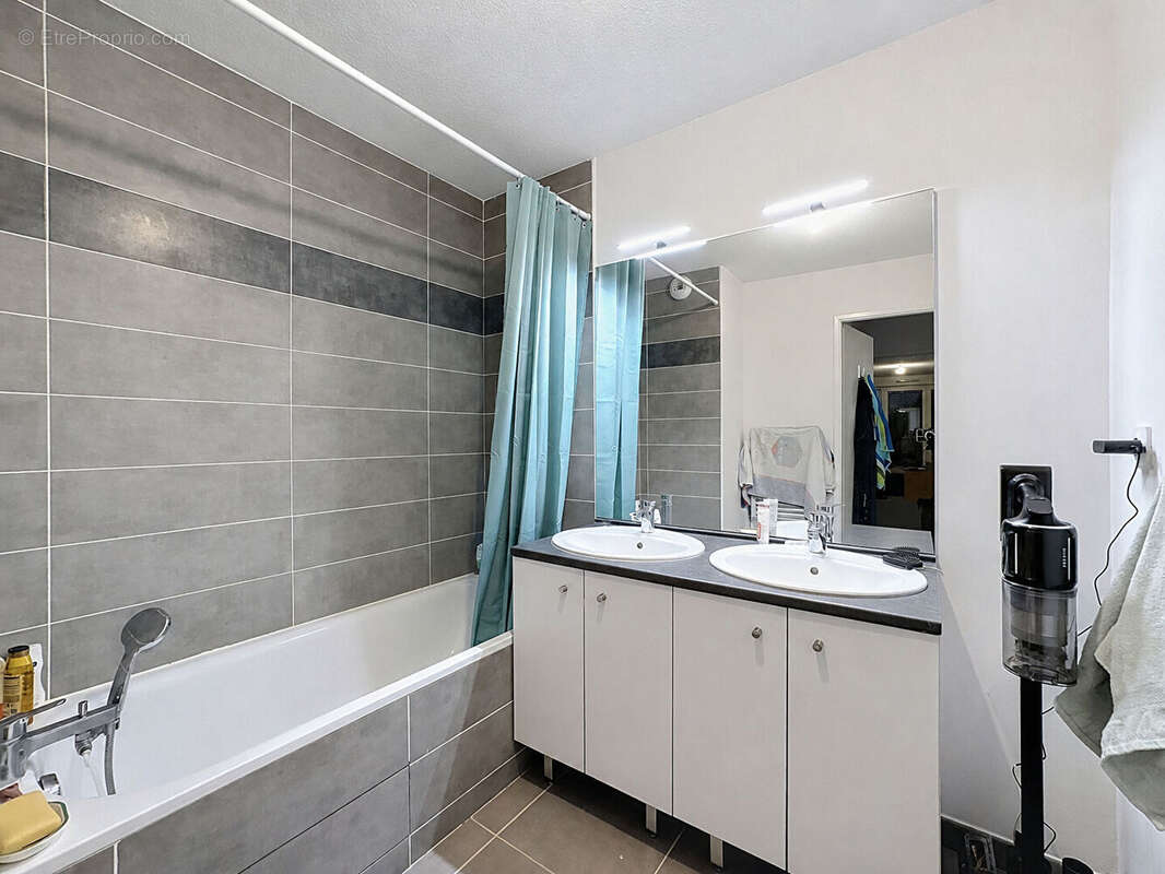 Appartement à SAINT-ORENS-DE-GAMEVILLE