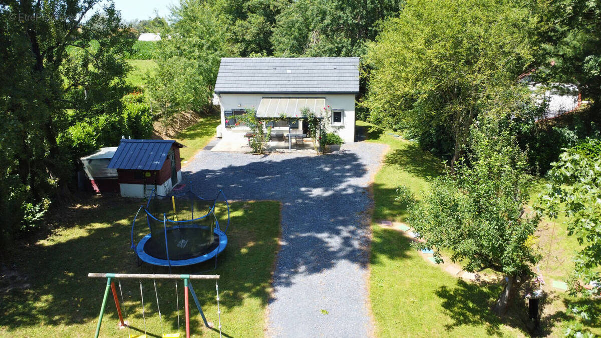 Maison à SERRES-CASTET